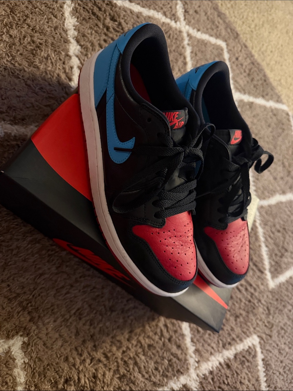Women’s Air Jordan 1 retro Sneakers - Black, Red, Blue 9.5
